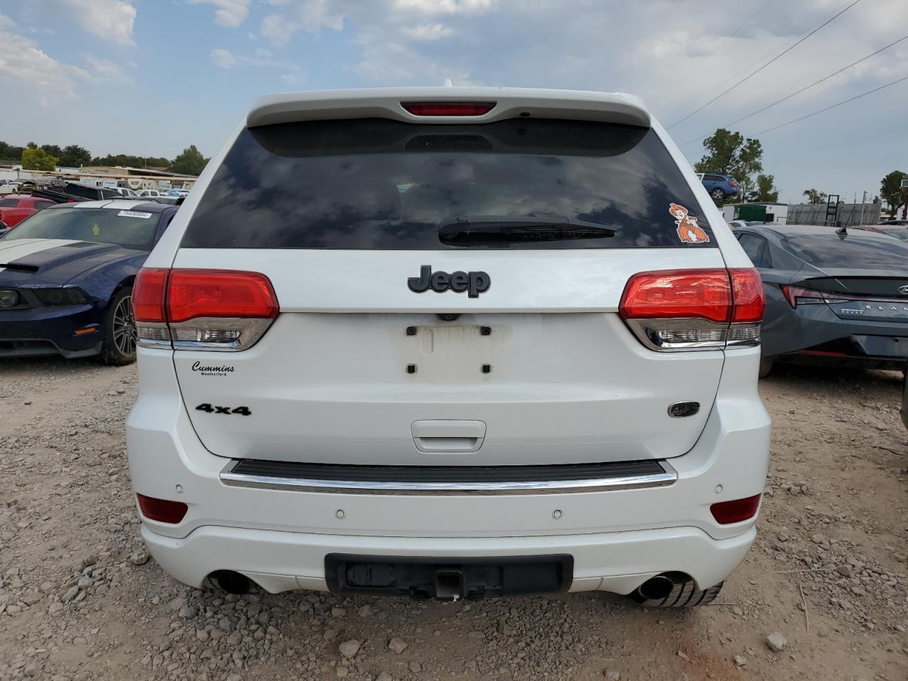 1C4RJFCG2HC668568 2017 Jeep Grand Cherokee Overland