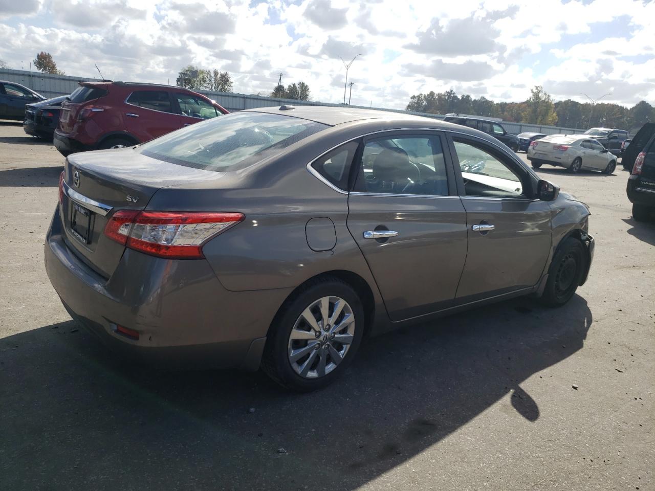 2015 Nissan Sentra - Image 3