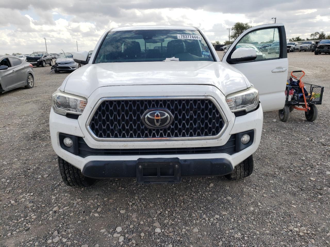 VIN 3TMCZ5AN8JM149278 2018 TOYOTA TACOMA no.5