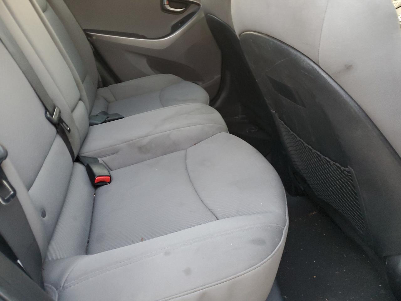 2013 Hyundai Elantra - Image 10