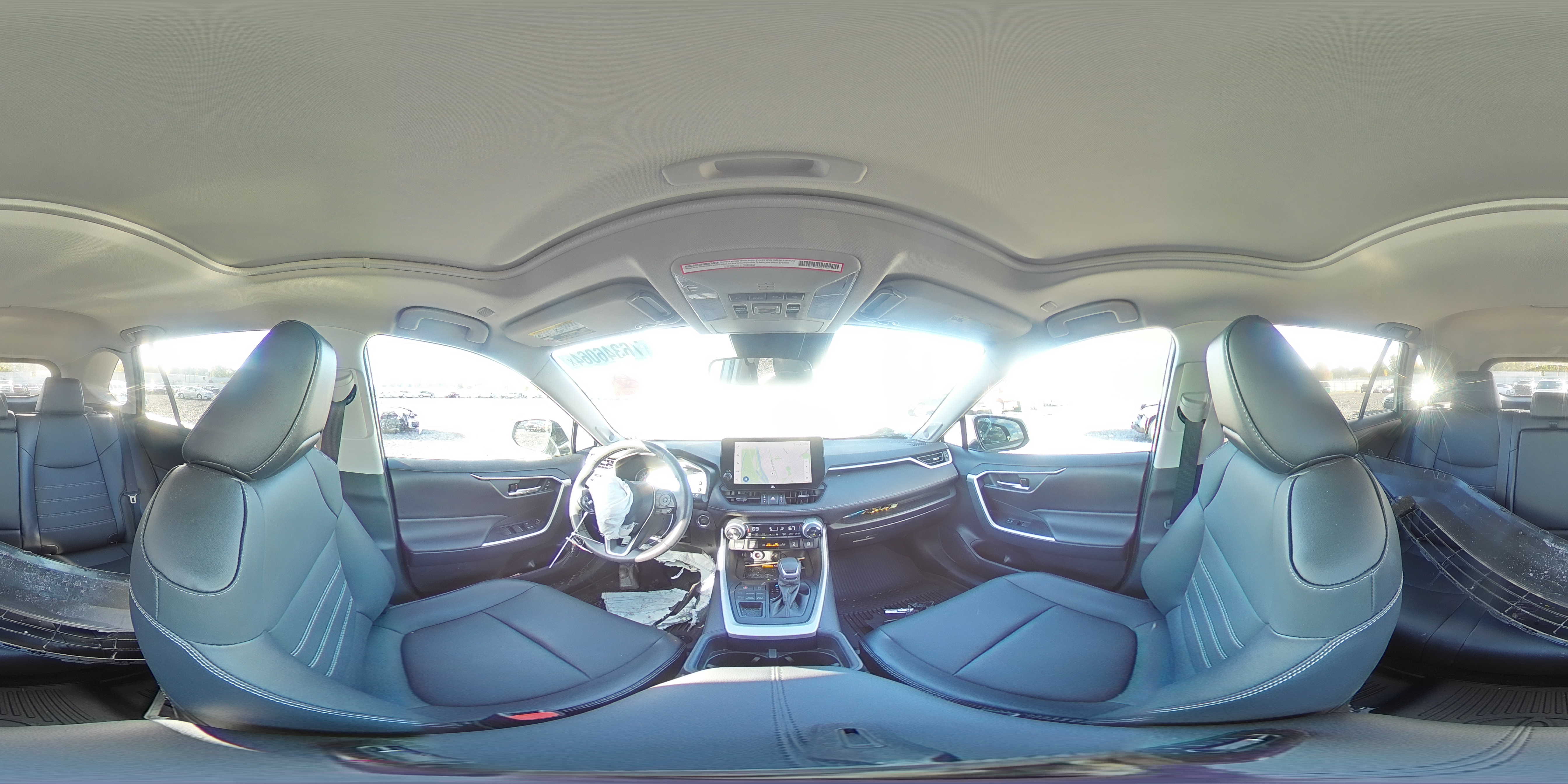 2023 Toyota RAV 4 - Image 13