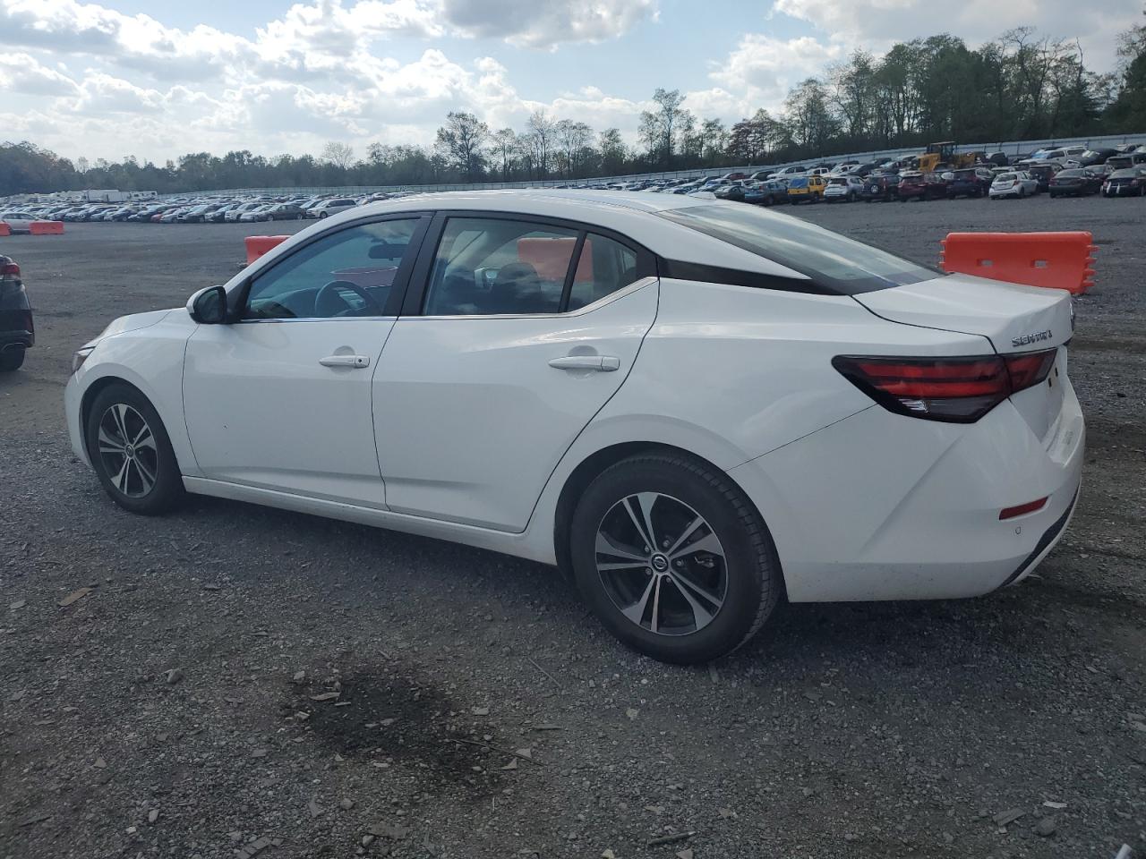 2022 Nissan Sentra - Image 2