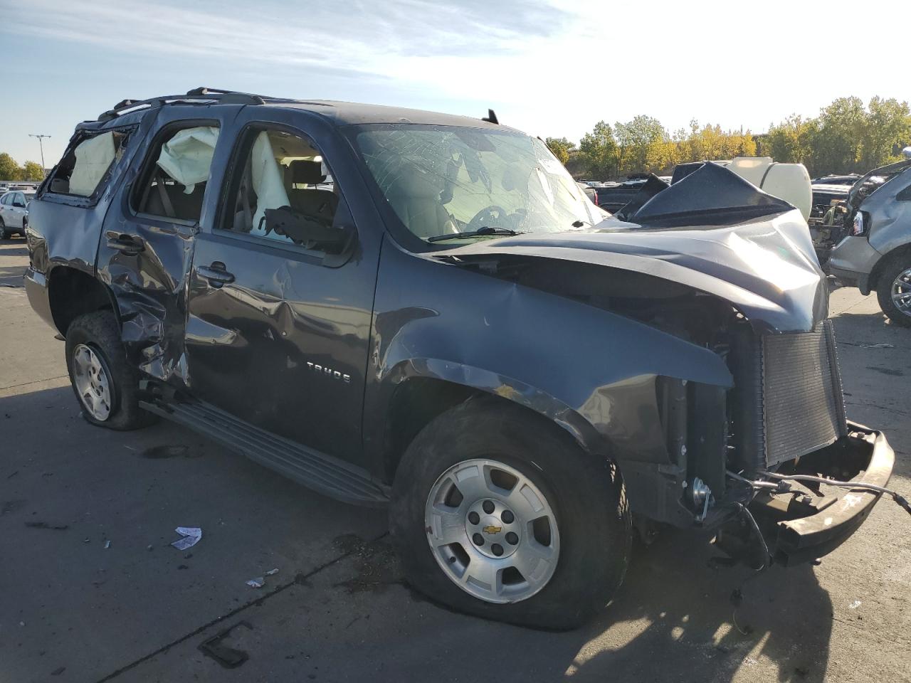 2010 Chevrolet Tahoe - Image 4