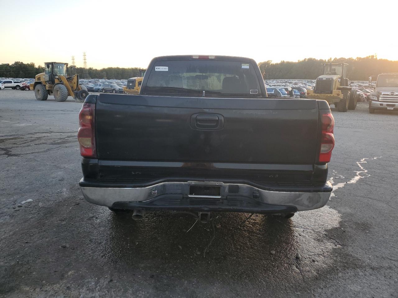 2003 Chevrolet Silverado - Image 6