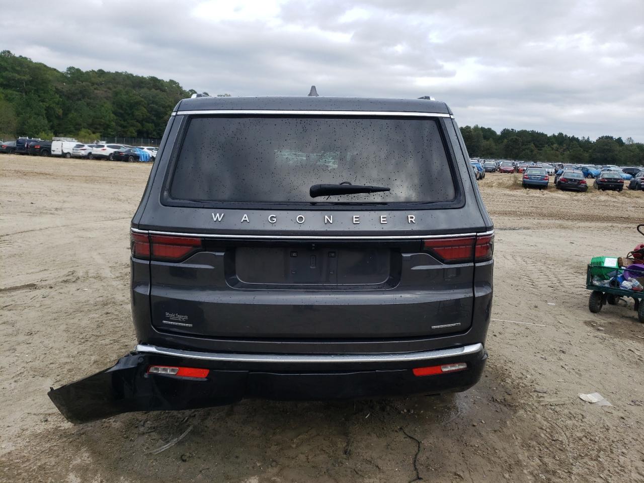 2022 Jeep Grand Wagoneer - Image 6