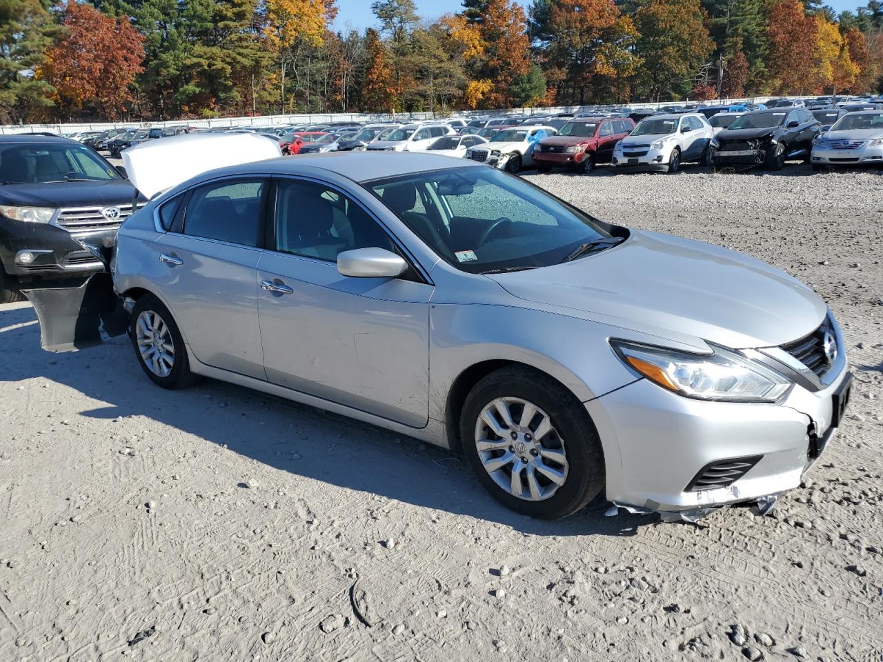 2016 Nissan Altima - Image 4