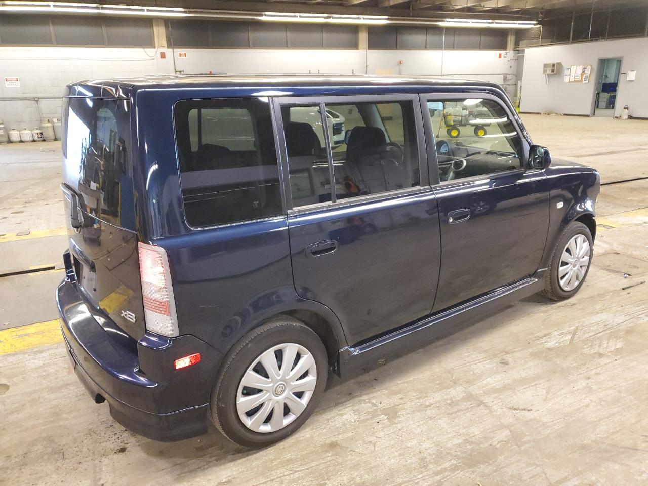 2006 Scion xB - Image 3