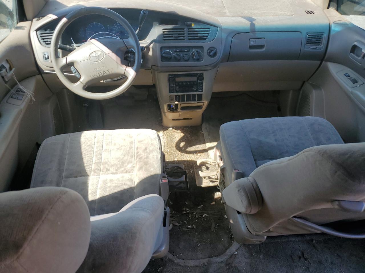 2001 Toyota Sienna Le VIN: 4T3ZF13C31U393555 Lot: 76843924
