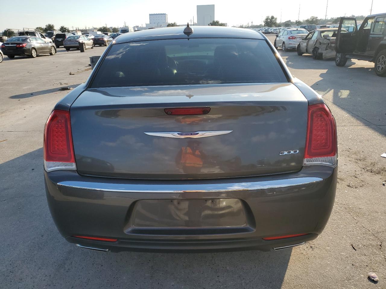 2C3CCAEGXKH697809 2019 Chrysler 300 Limited