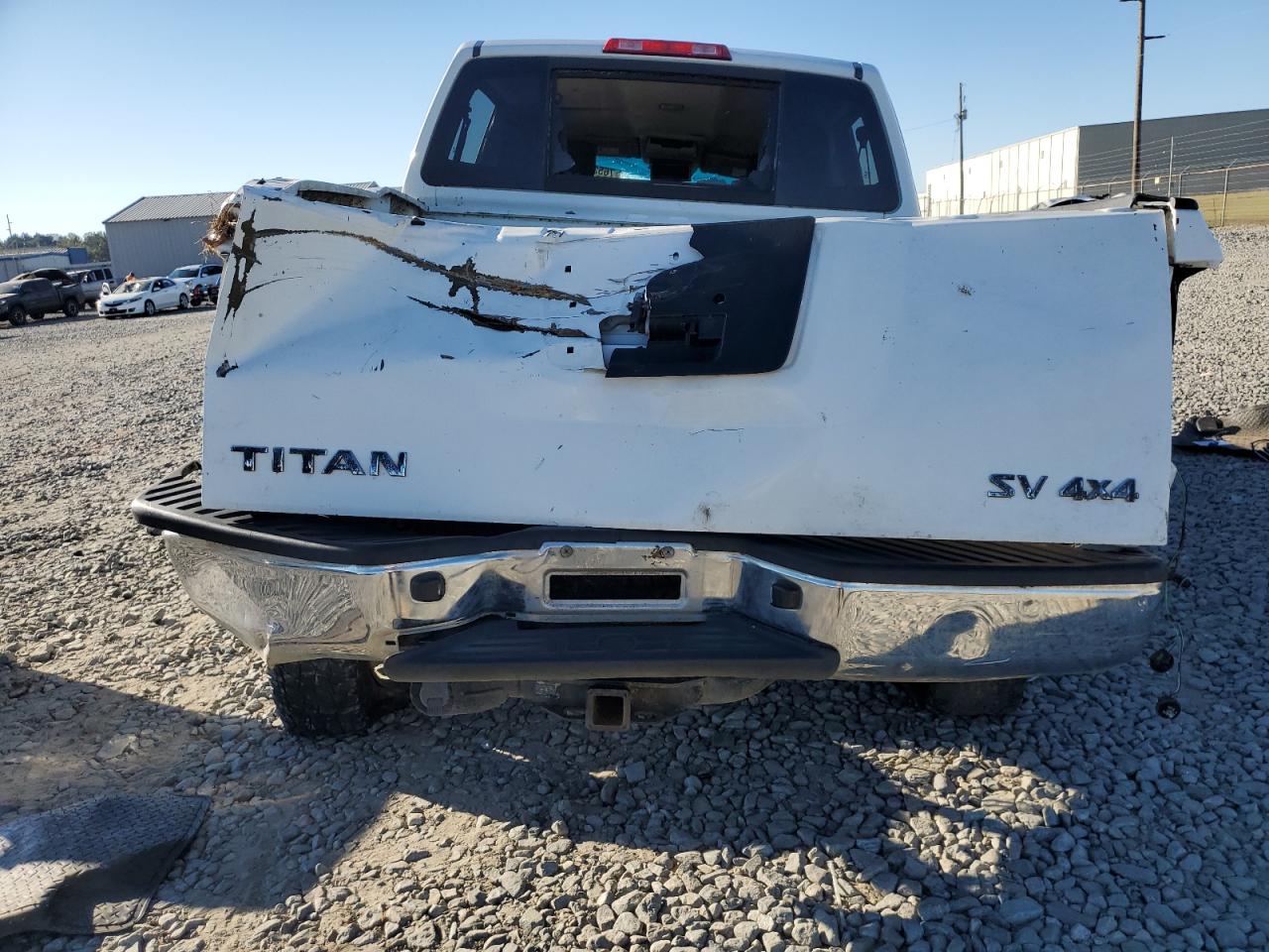 2012 Nissan Titan - Image 6