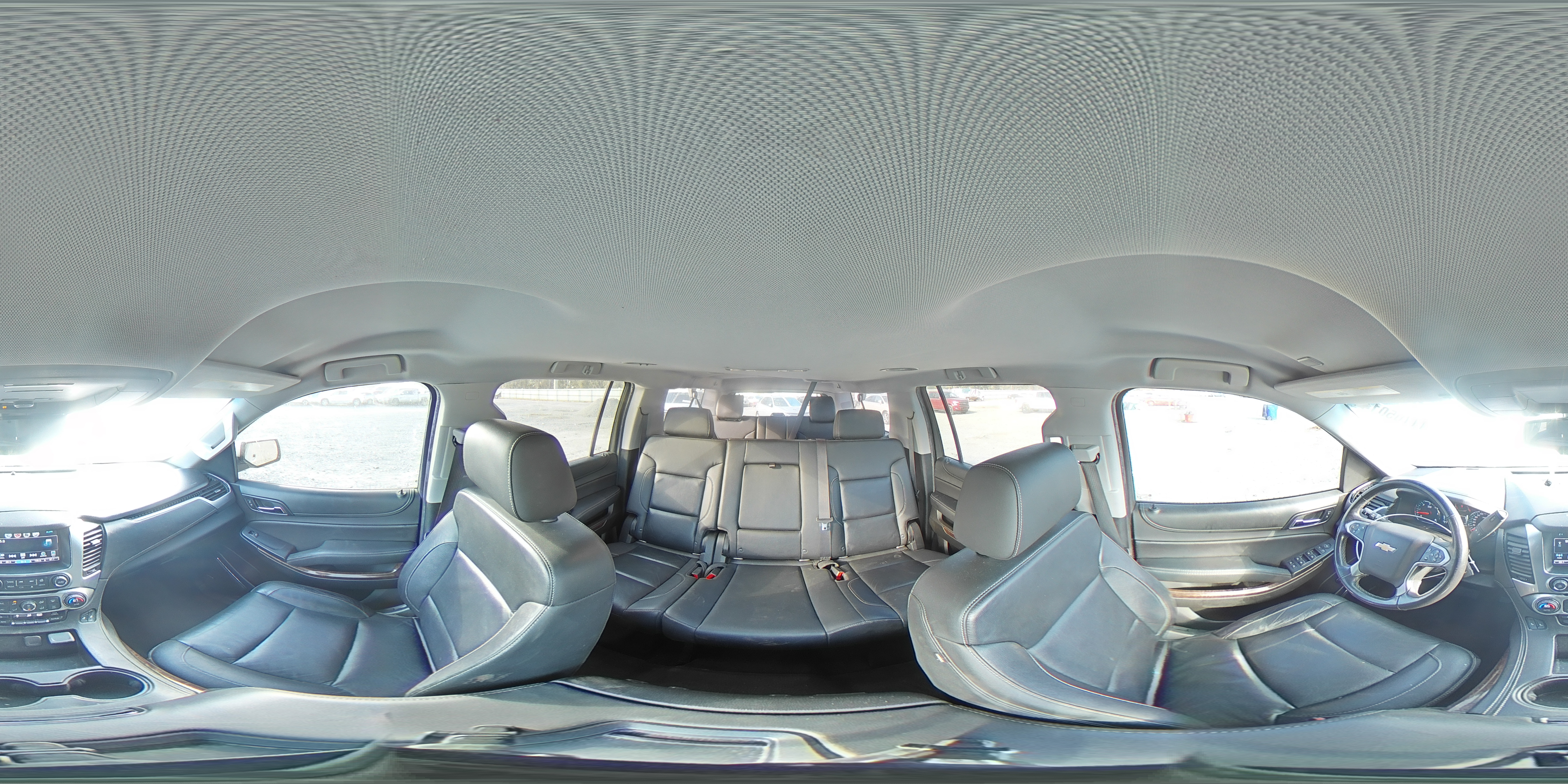 2018 Chevrolet Suburban - Image 15