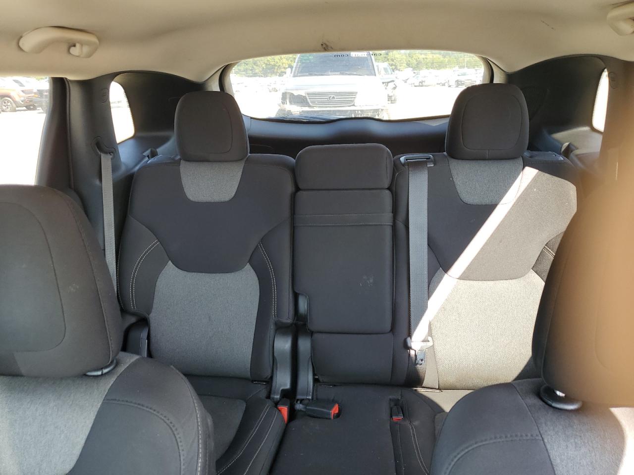 2014 Jeep Cherokee Latitude VIN: 1C4PJLCS9EW319704 Lot: 75004334