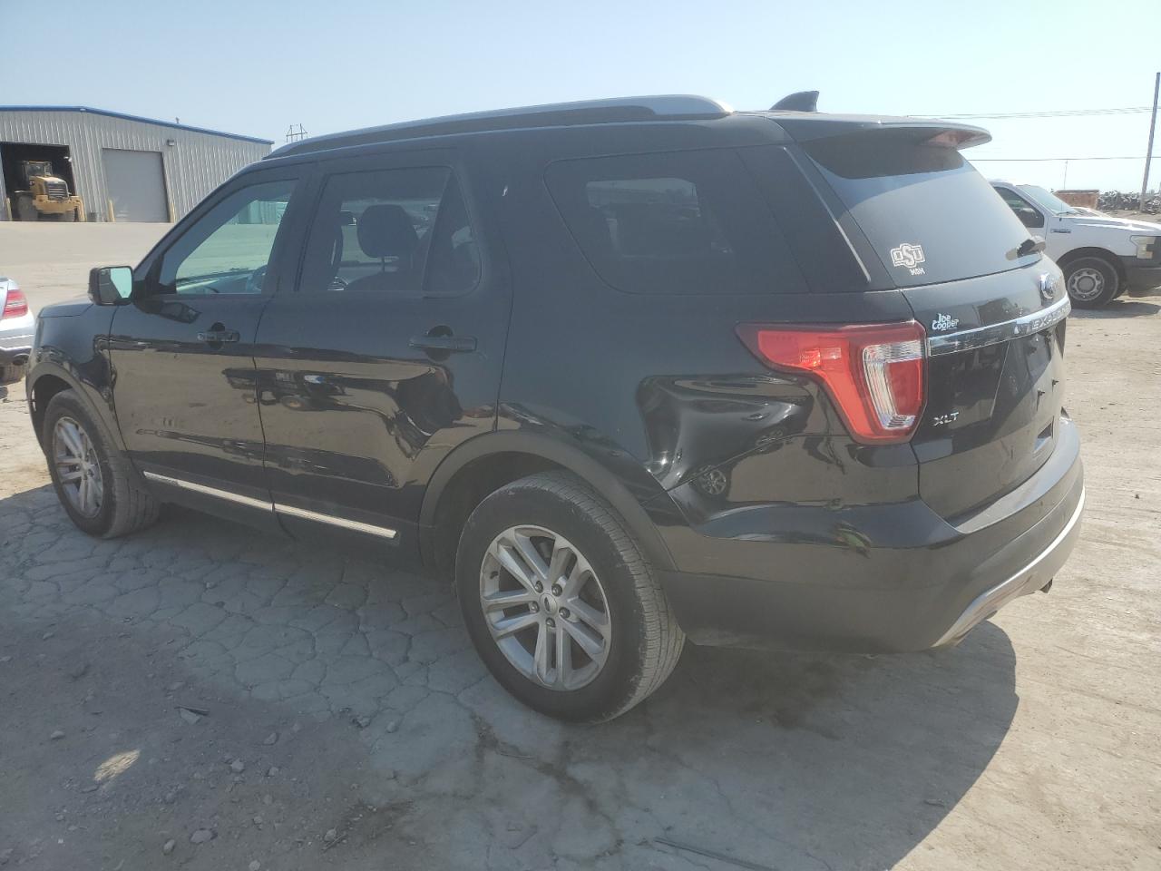 1FM5K7D8XHGD39193 2017 Ford Explorer Xlt