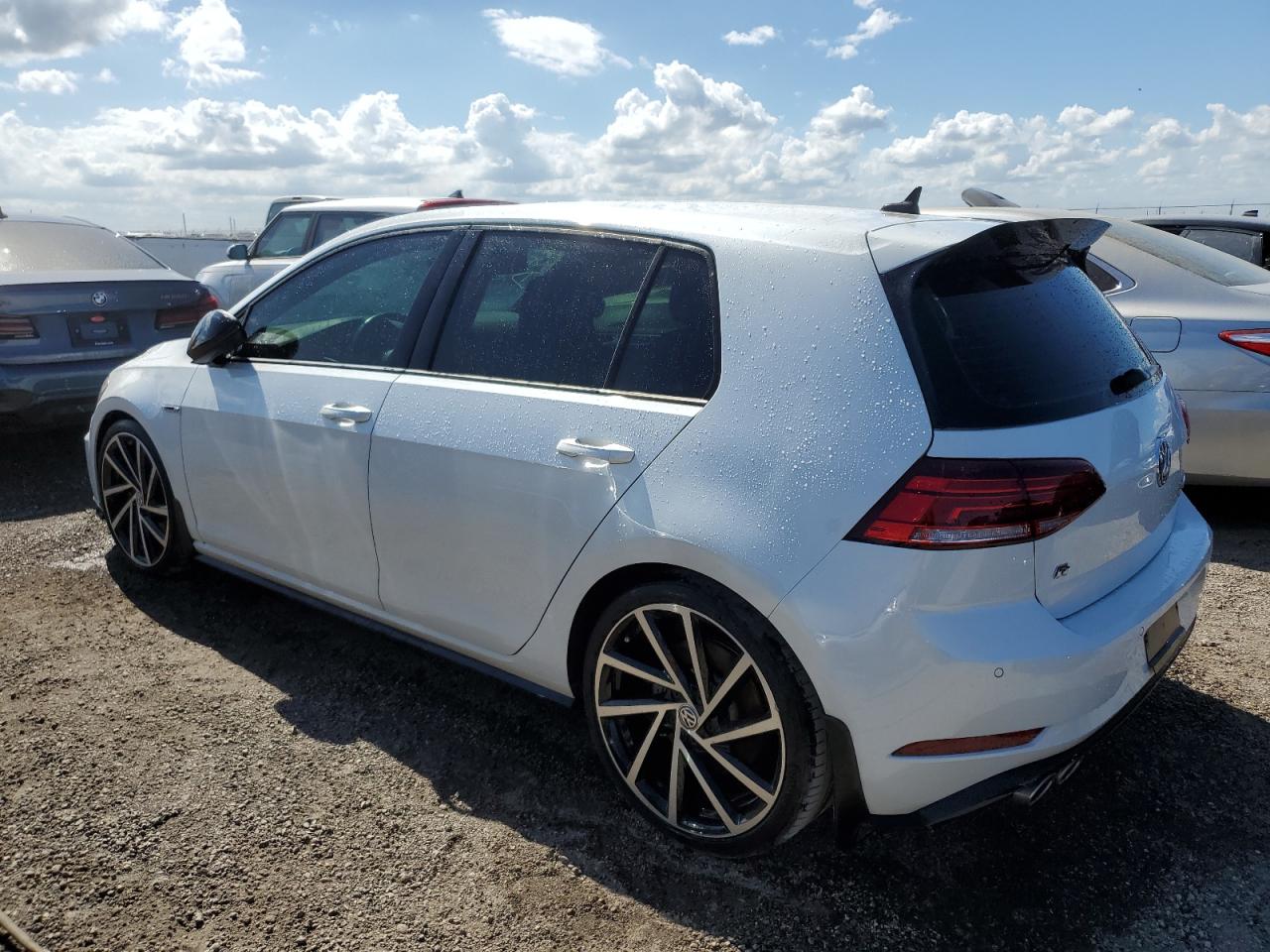 2019 Volkswagen Golf - Image 2