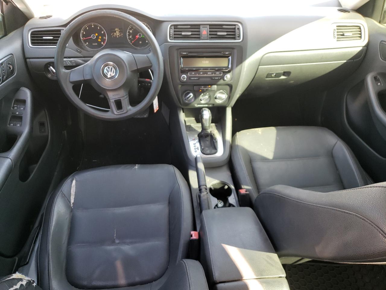 3VWDP7AJXCM027413 2012 Volkswagen Jetta Se