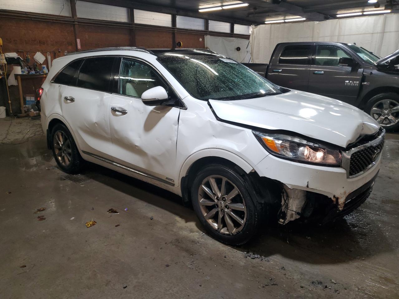 2016 Kia Sorento - Image 4