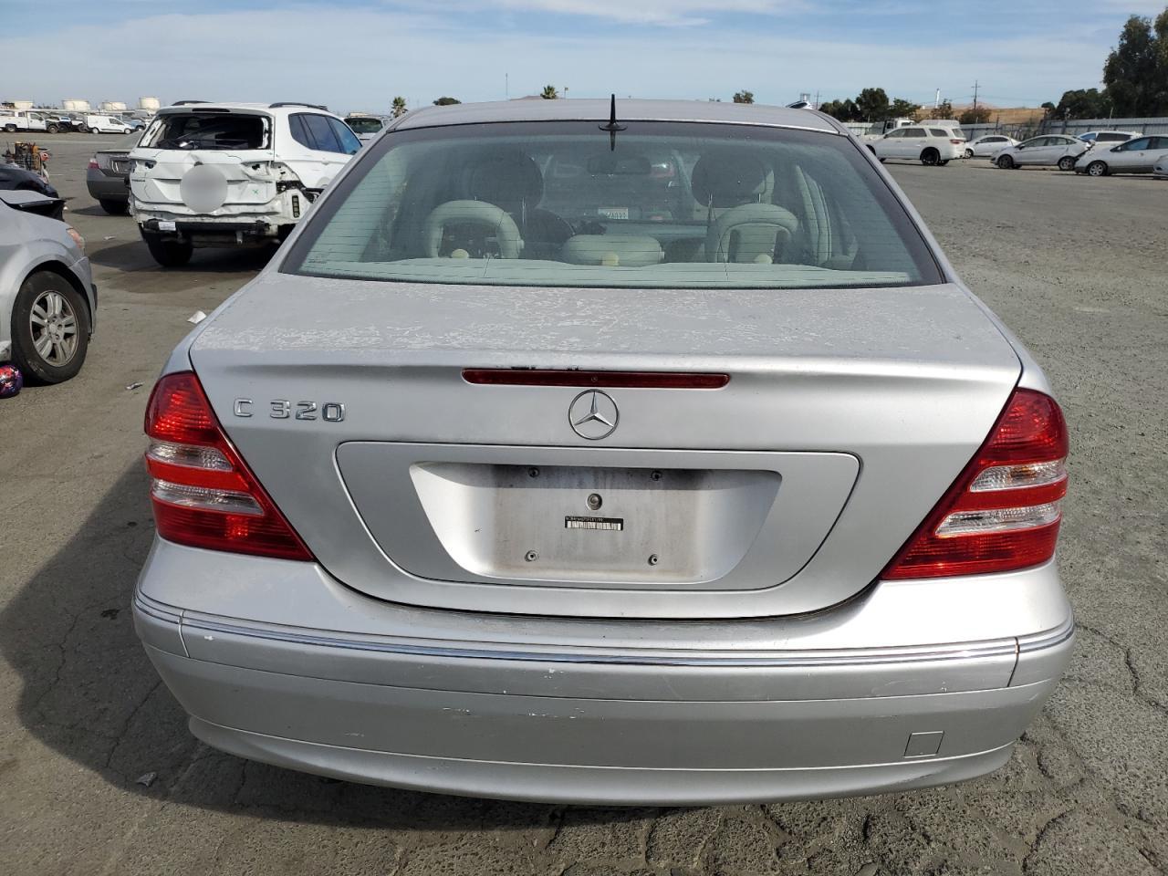 2005 Mercedes-Benz C 320 VIN: WDBRF64J75F581799 Lot: 75458214