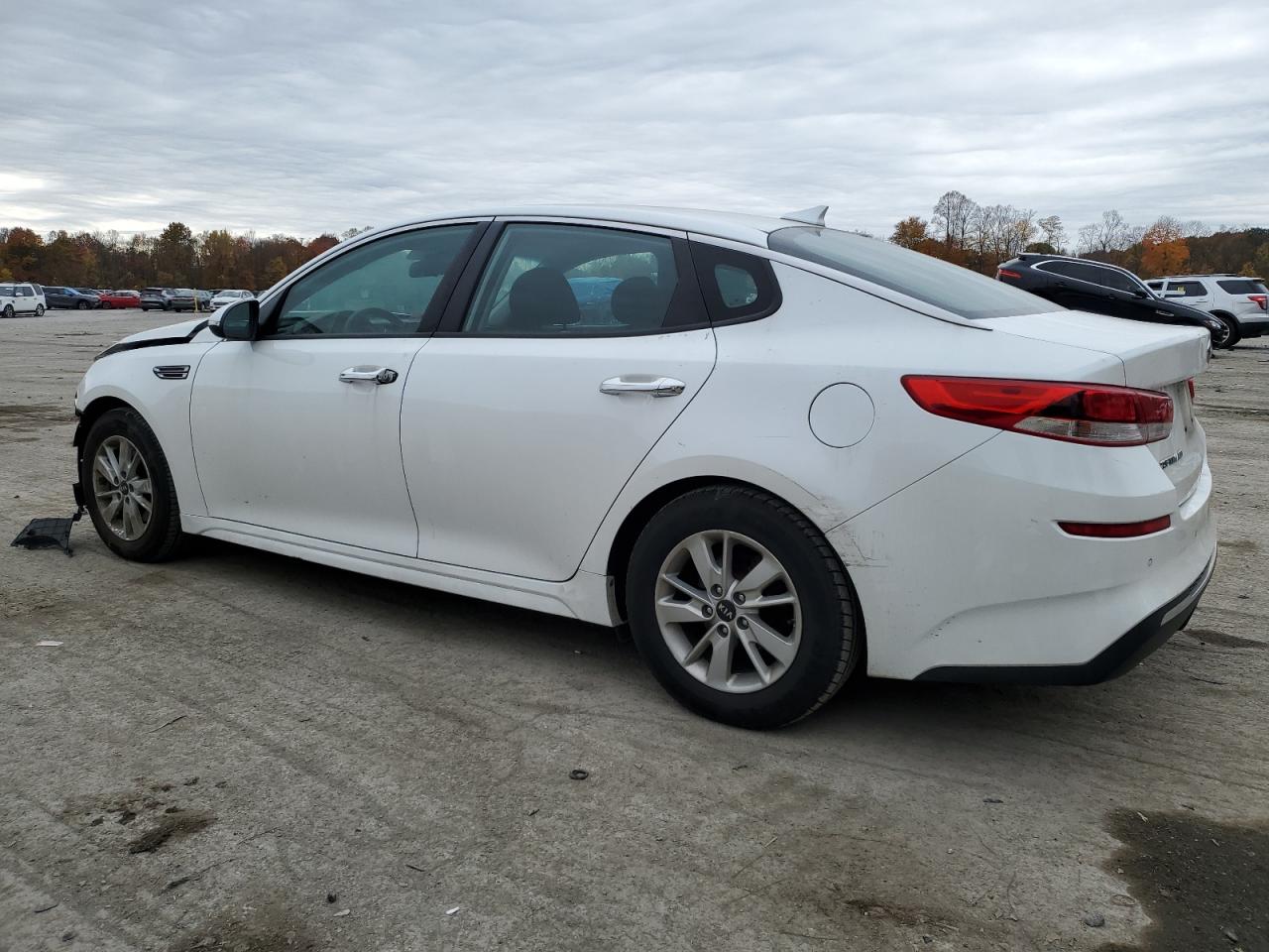 VIN 5XXGT4L30KG281527 2019 KIA OPTIMA no.2