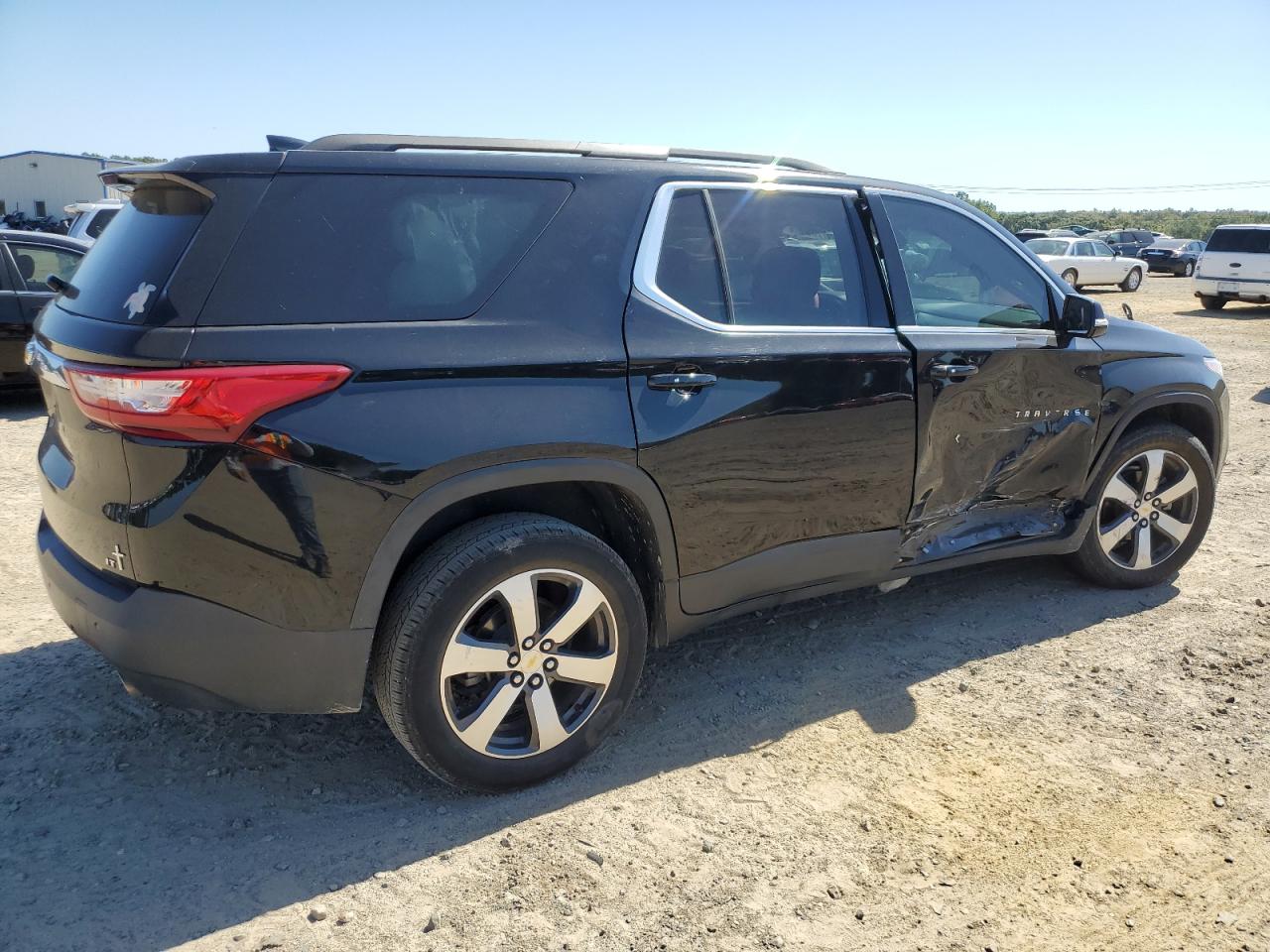 2020 Chevrolet Traverse - Image 3