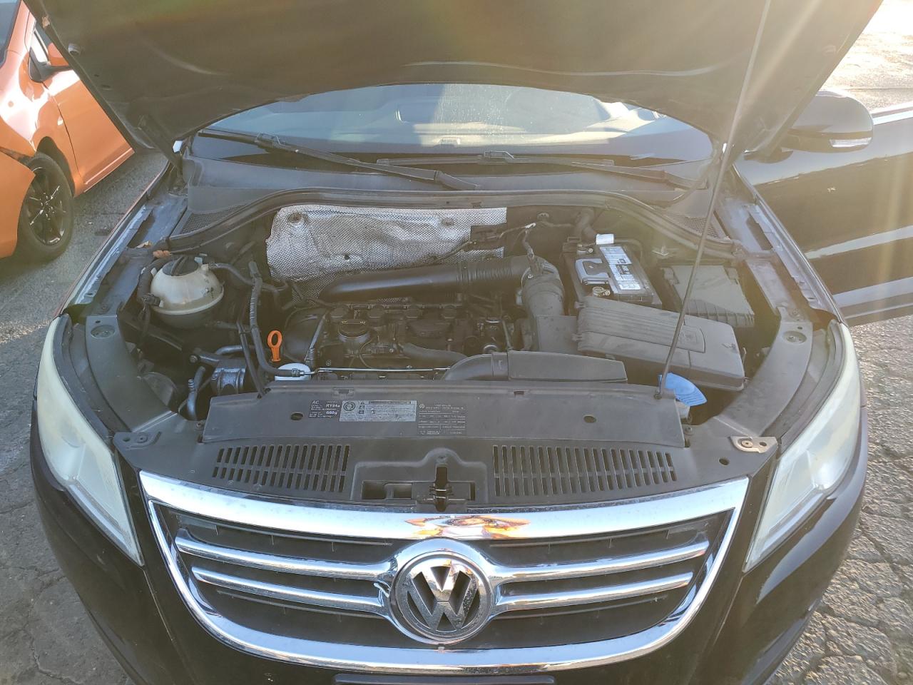 WVGAV75N59W534975 2009 Volkswagen Tiguan S