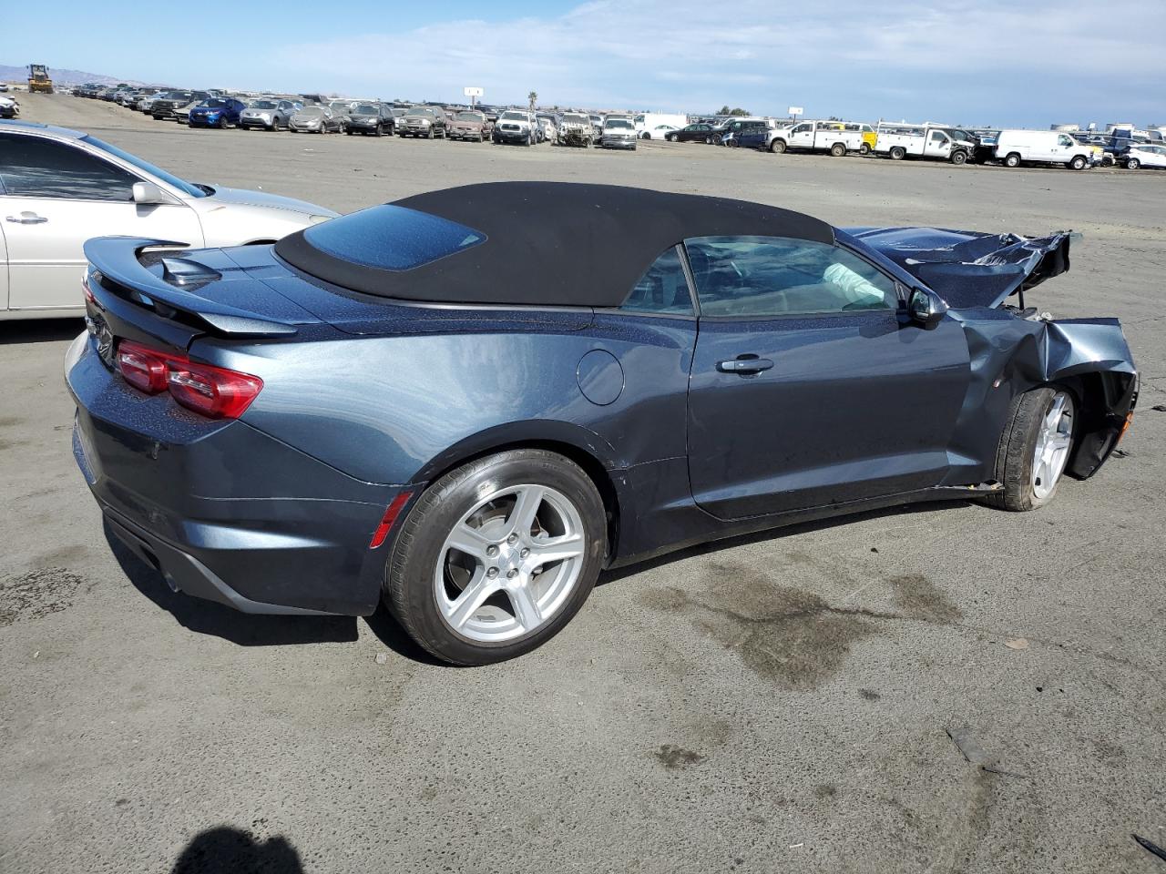 2023 Chevrolet Camaro - Image 3
