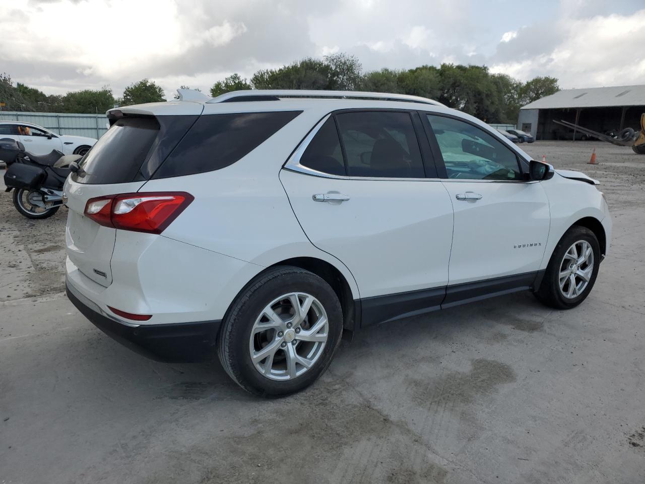 2018 Chevrolet Equinox - Image 3