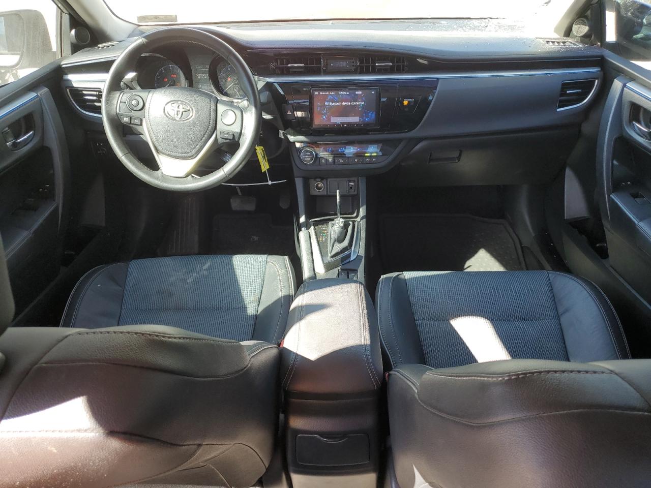 2T1BURHE2FC238710 2015 Toyota Corolla L