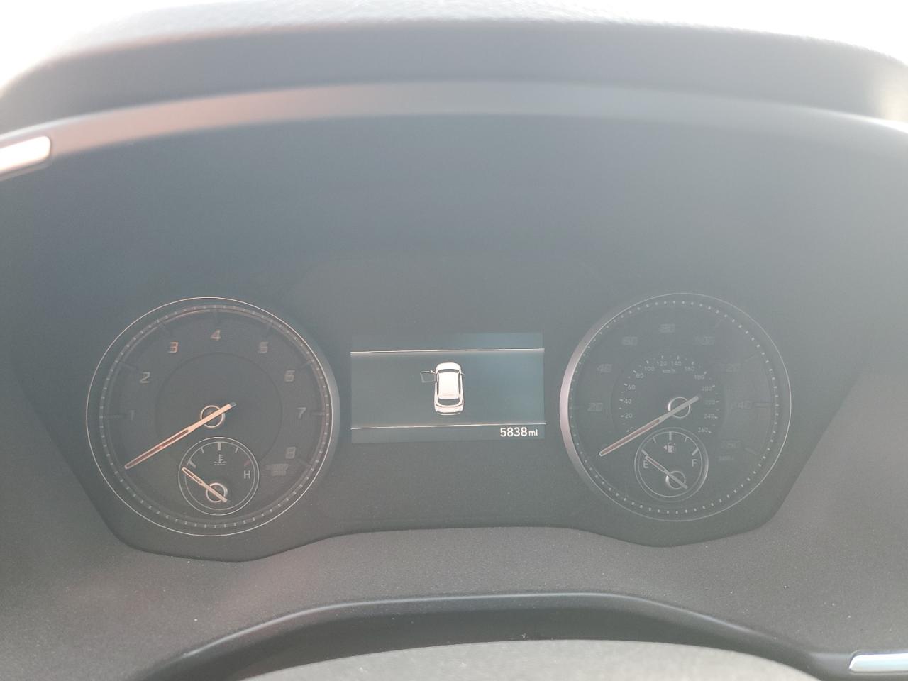 2023 Hyundai Santa Fe - Image 9