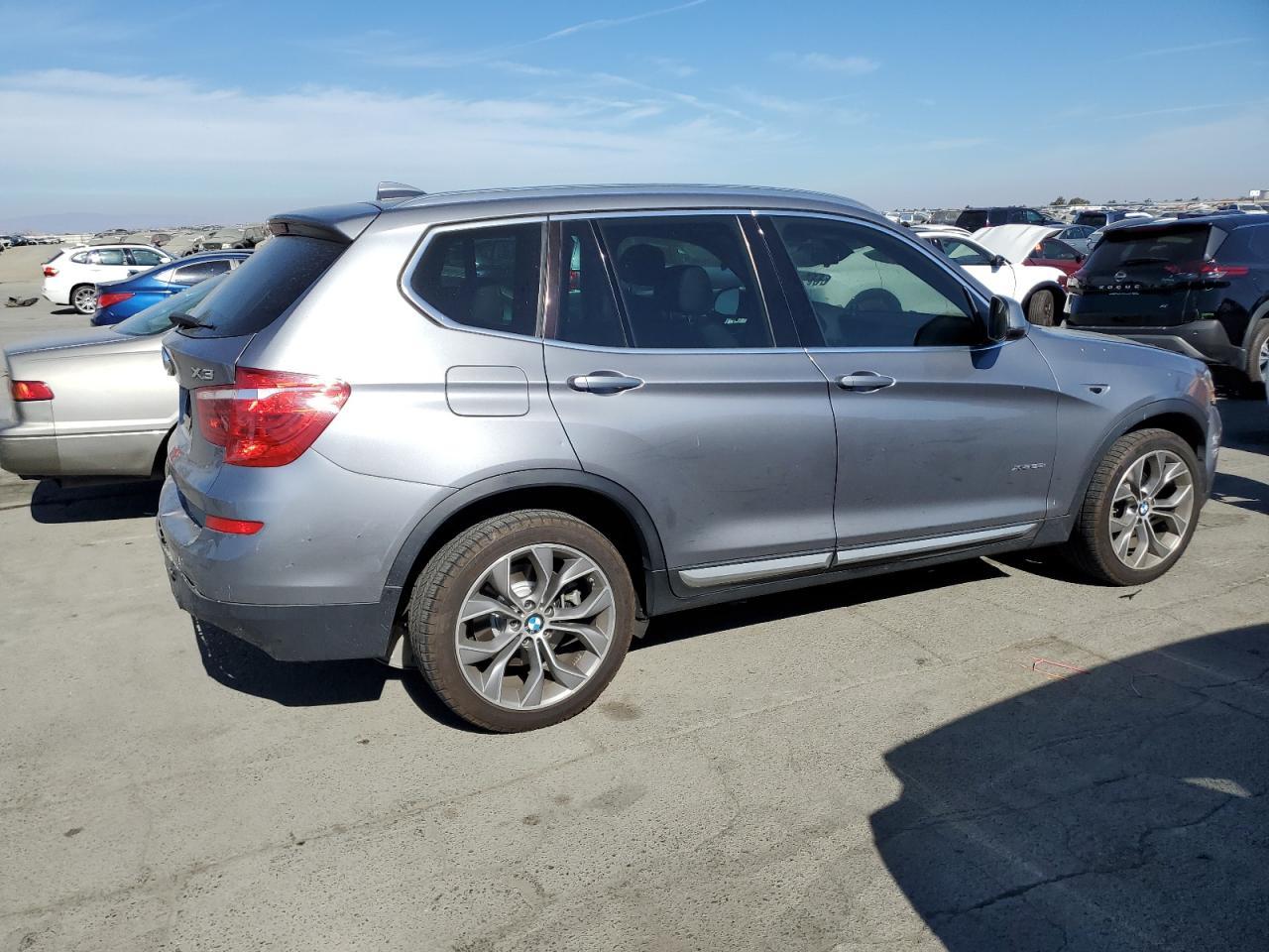 VIN 5UXWX9C51F0D45114 2015 BMW X3 no.3