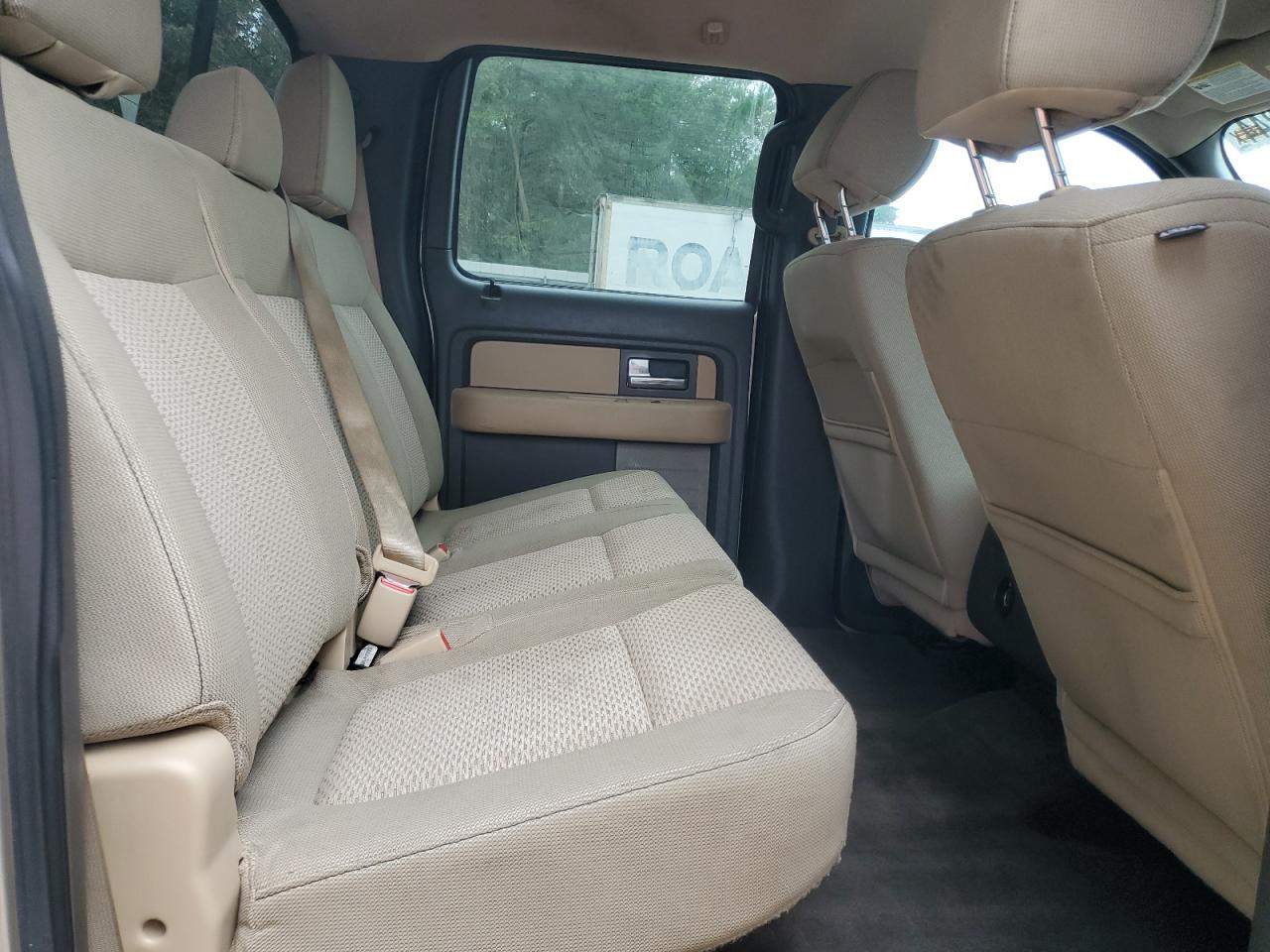 2013 Ford F-150 - Image 10