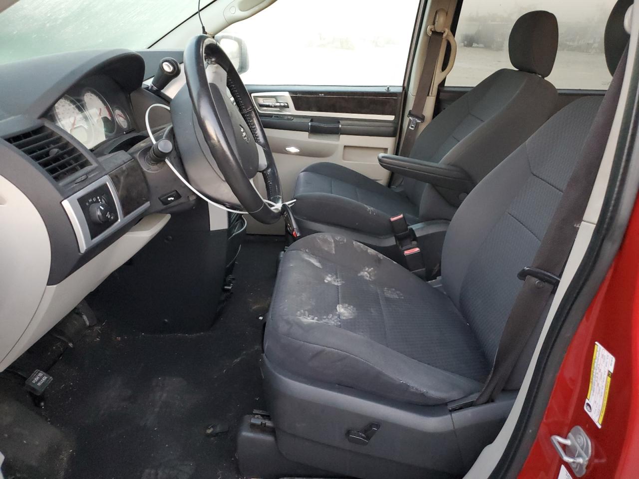2010 Dodge Caravan - Image 7