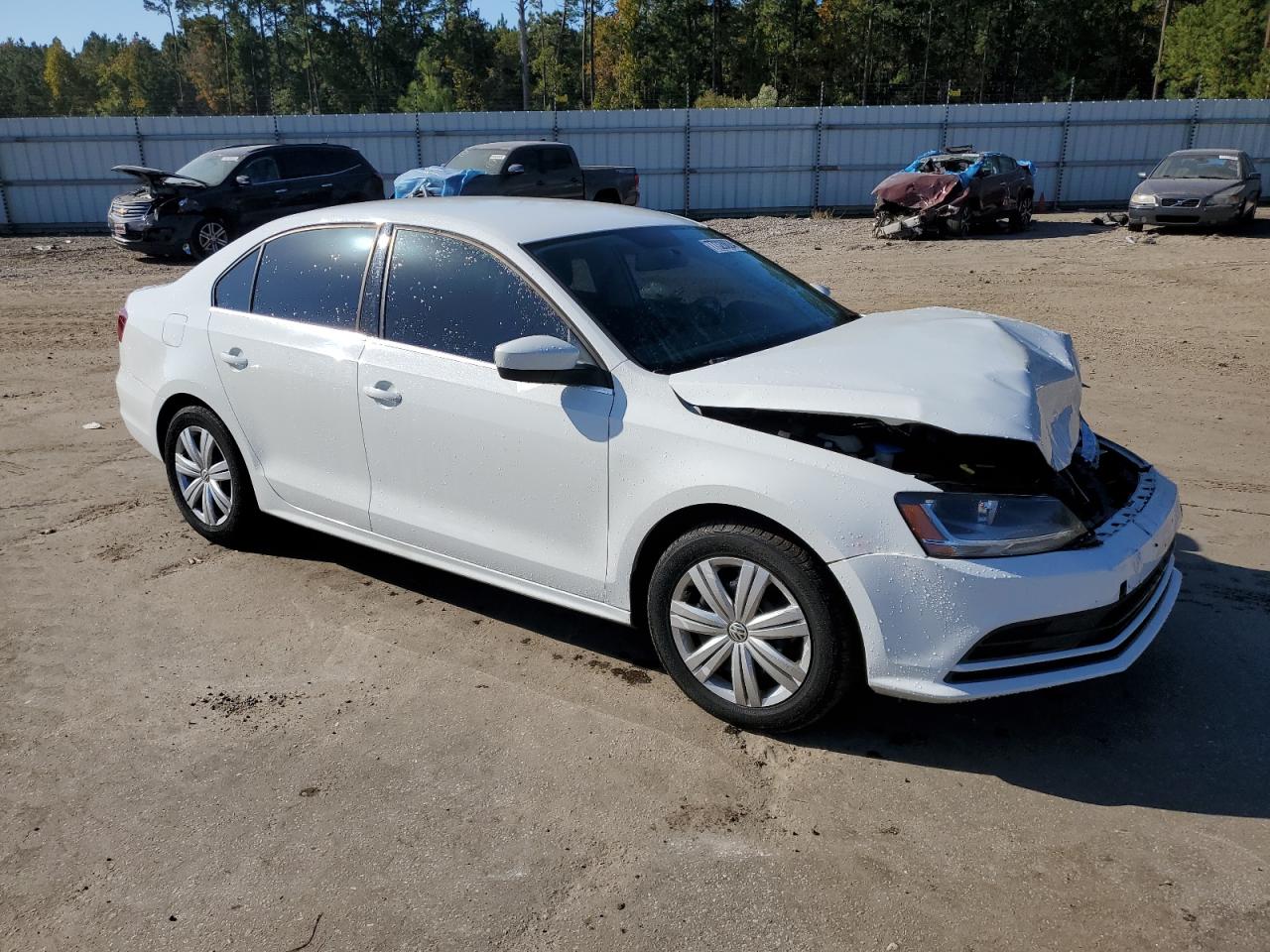 2017 Volkswagen Jetta - Image 4