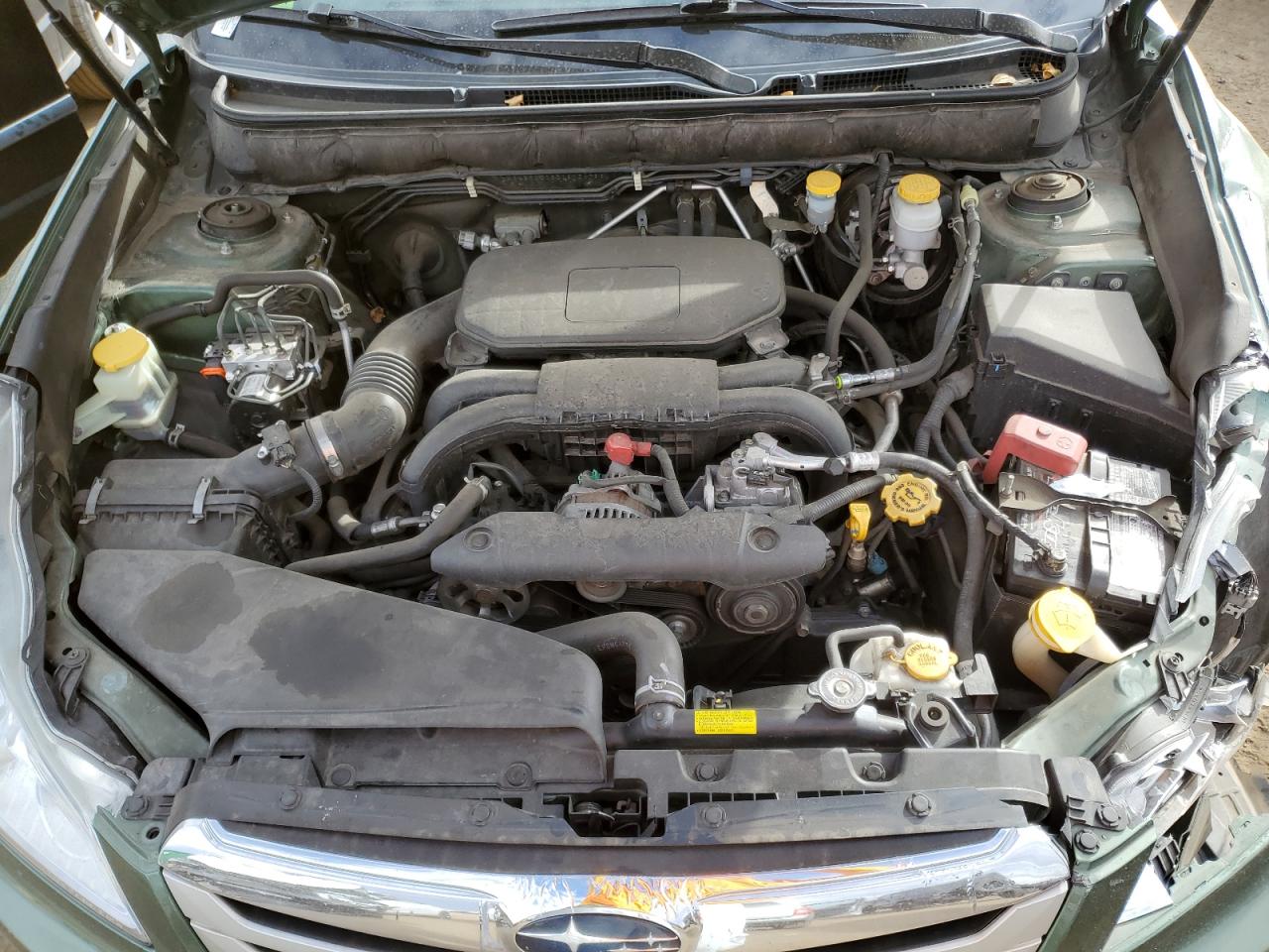 2012 Subaru Outback - Image 14