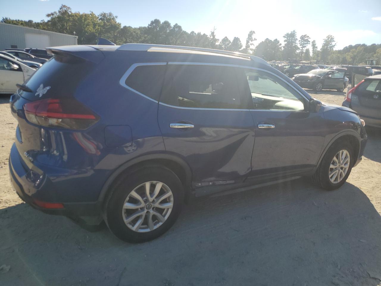 2019 Nissan Rogue - Image 3