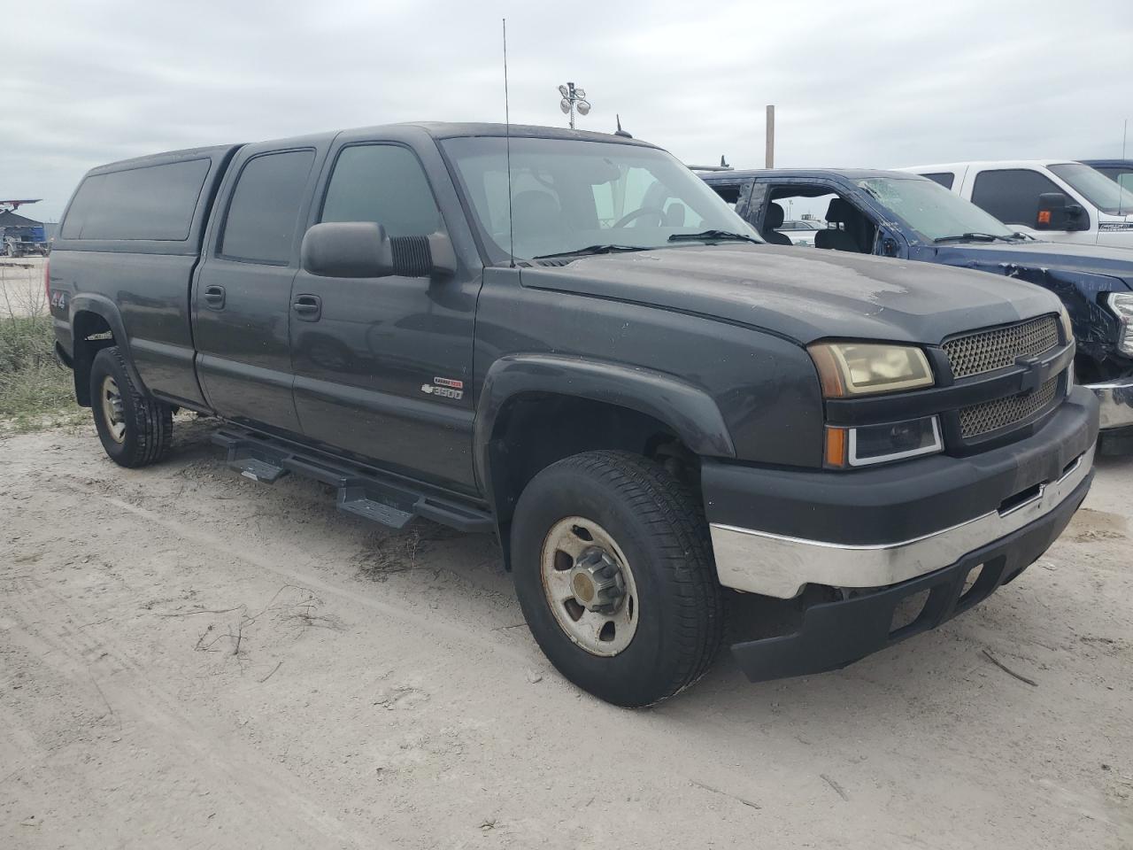 2004 Chevrolet Silverado - Image 4