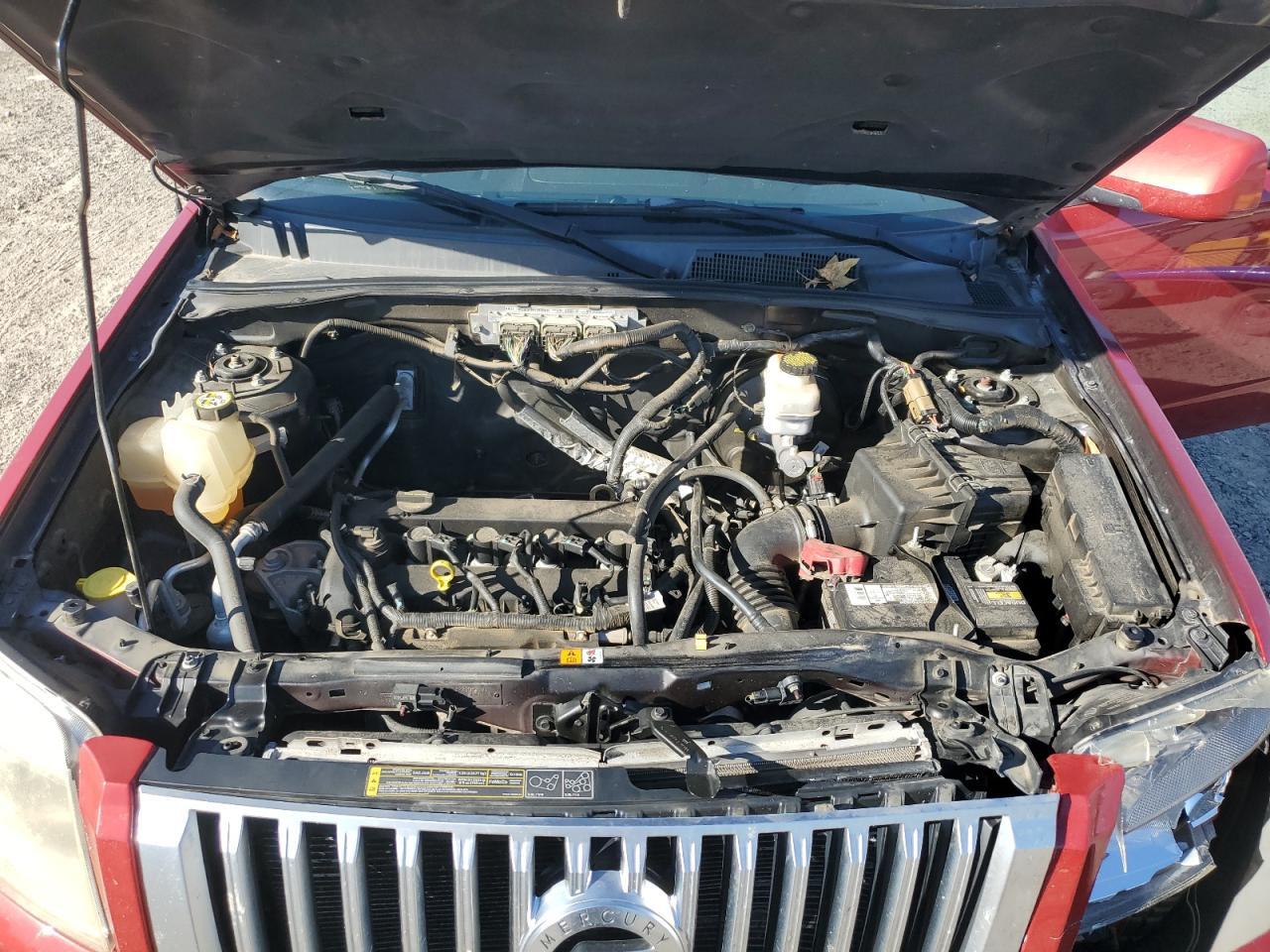 2010 Mercury Mariner - Image 12