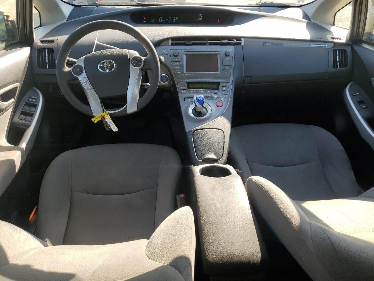 JTDKN3DP8F3074616 2015 Toyota Prius Plug-In