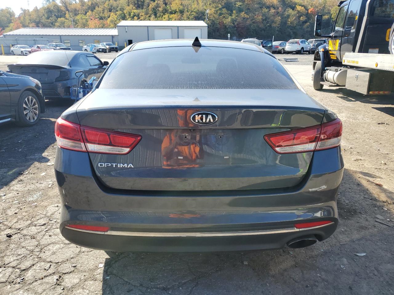 2017 Kia Optima Lx VIN: 5XXGT4L32HG148082 Lot: 76955084