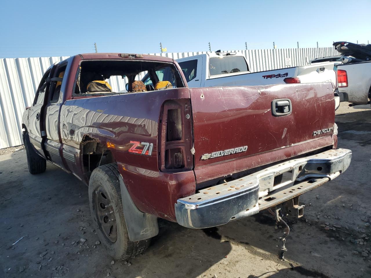 1999 Chevrolet Silverado - Image 2