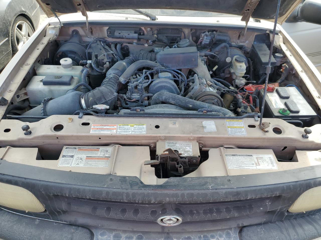 4F4CR12A9VTM11585 1997 Mazda B2300