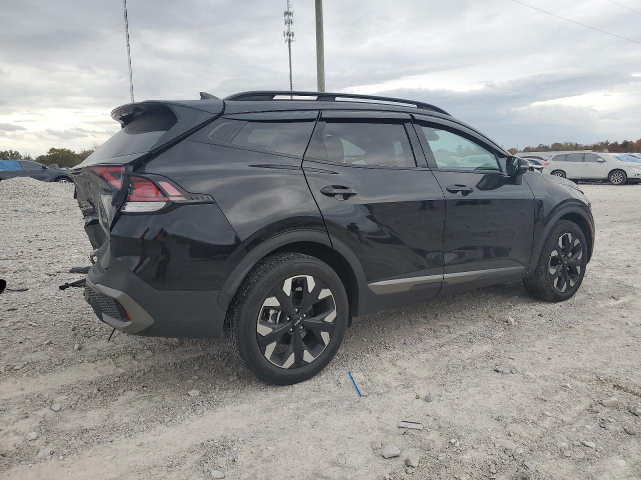 2023 Kia Sportage - Image 3