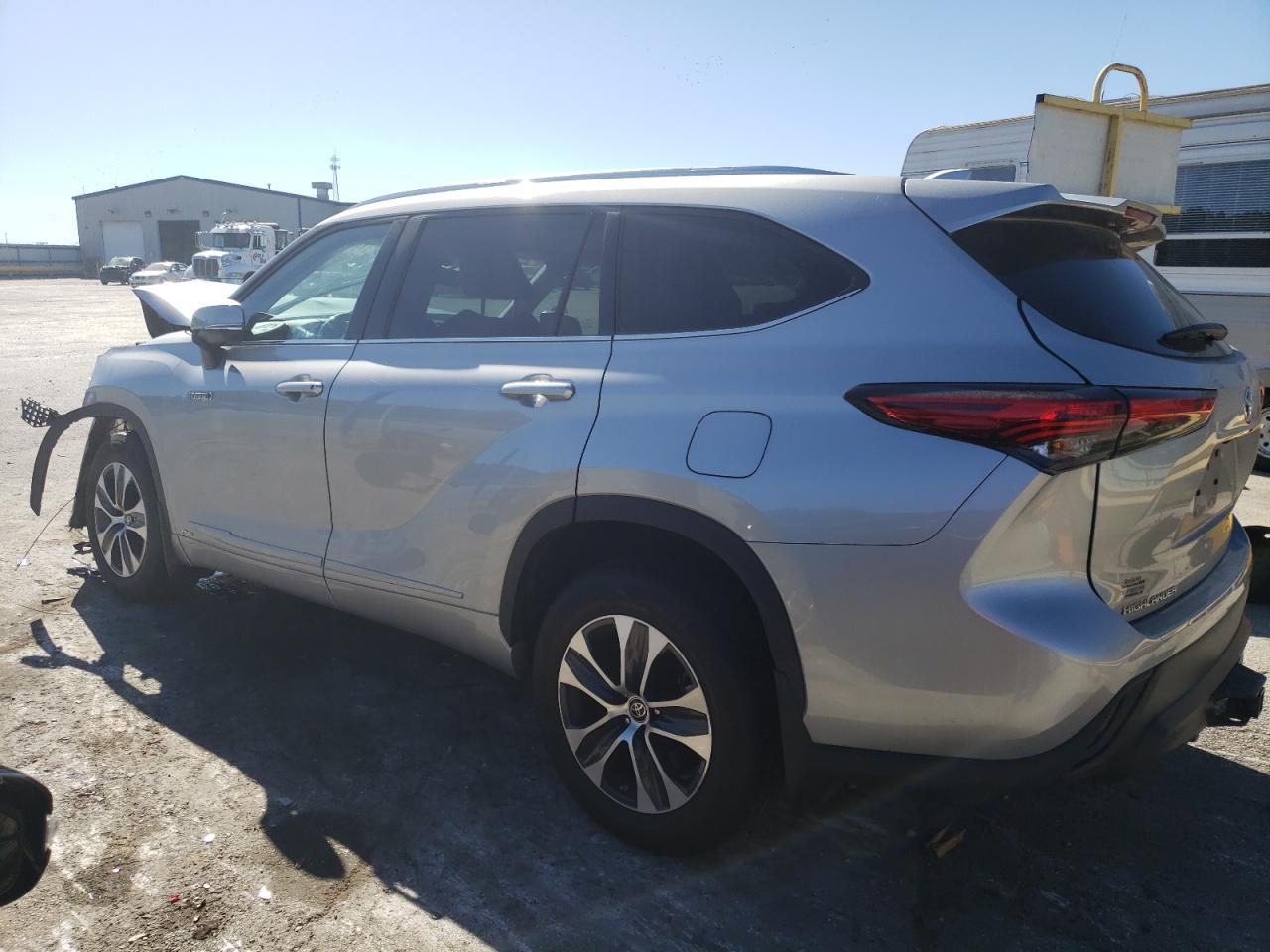 5TDHBRCH5MS533550 2021 Toyota Highlander Hybrid Xle