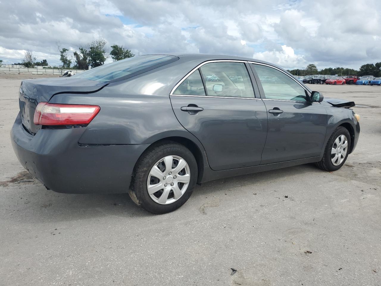 2009 Toyota Camry - Image 3