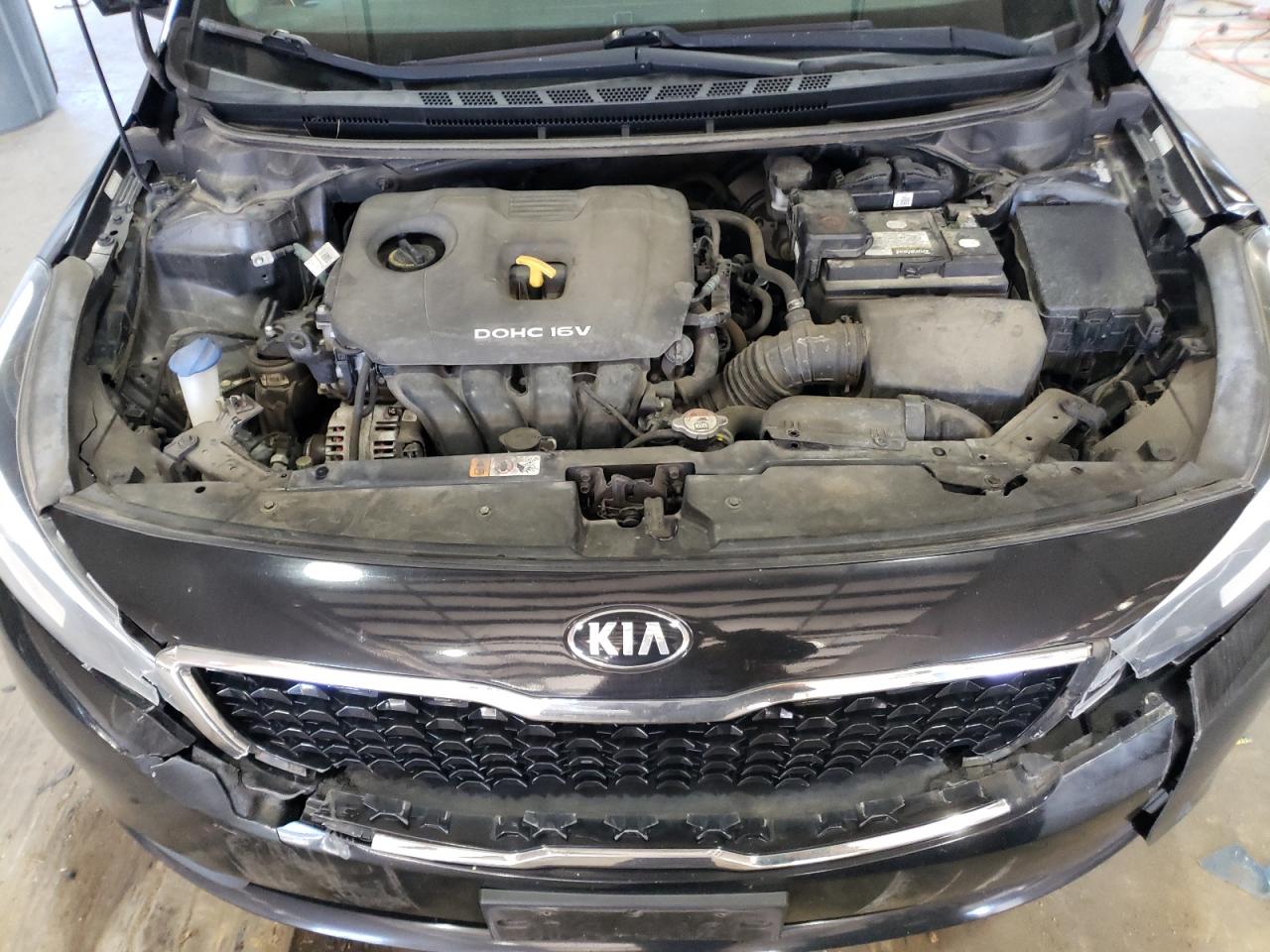 2017 Kia Forte - Image 12