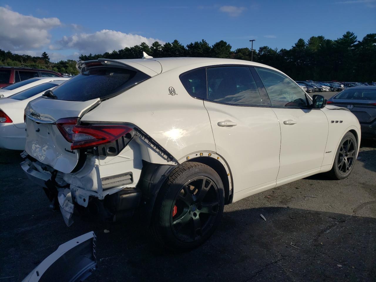 2019 Maserati Levante - Image 3