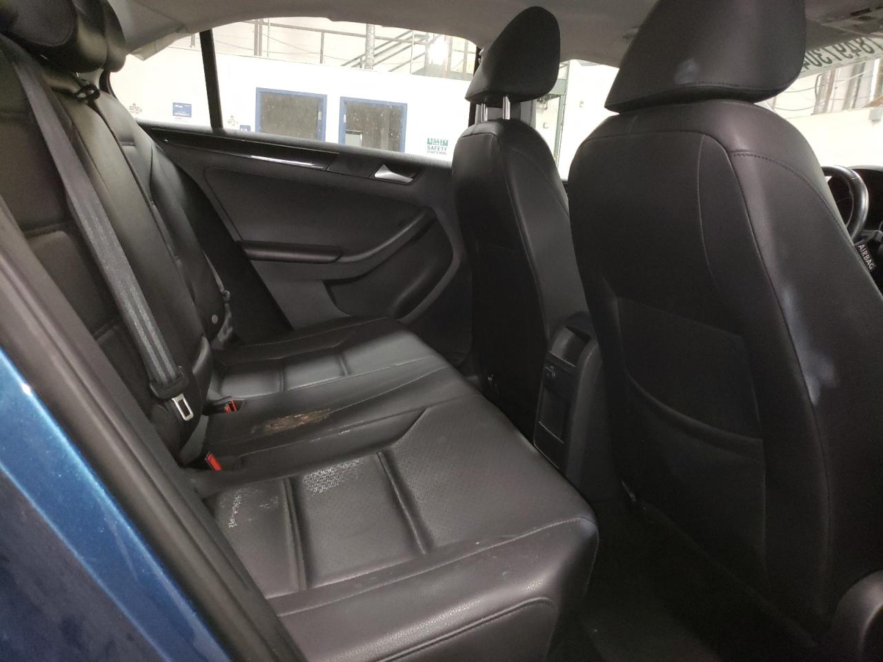 2016 Volkswagen Jetta - Image 11