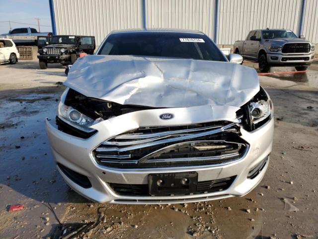  FORD FUSION 2016 Серебристый