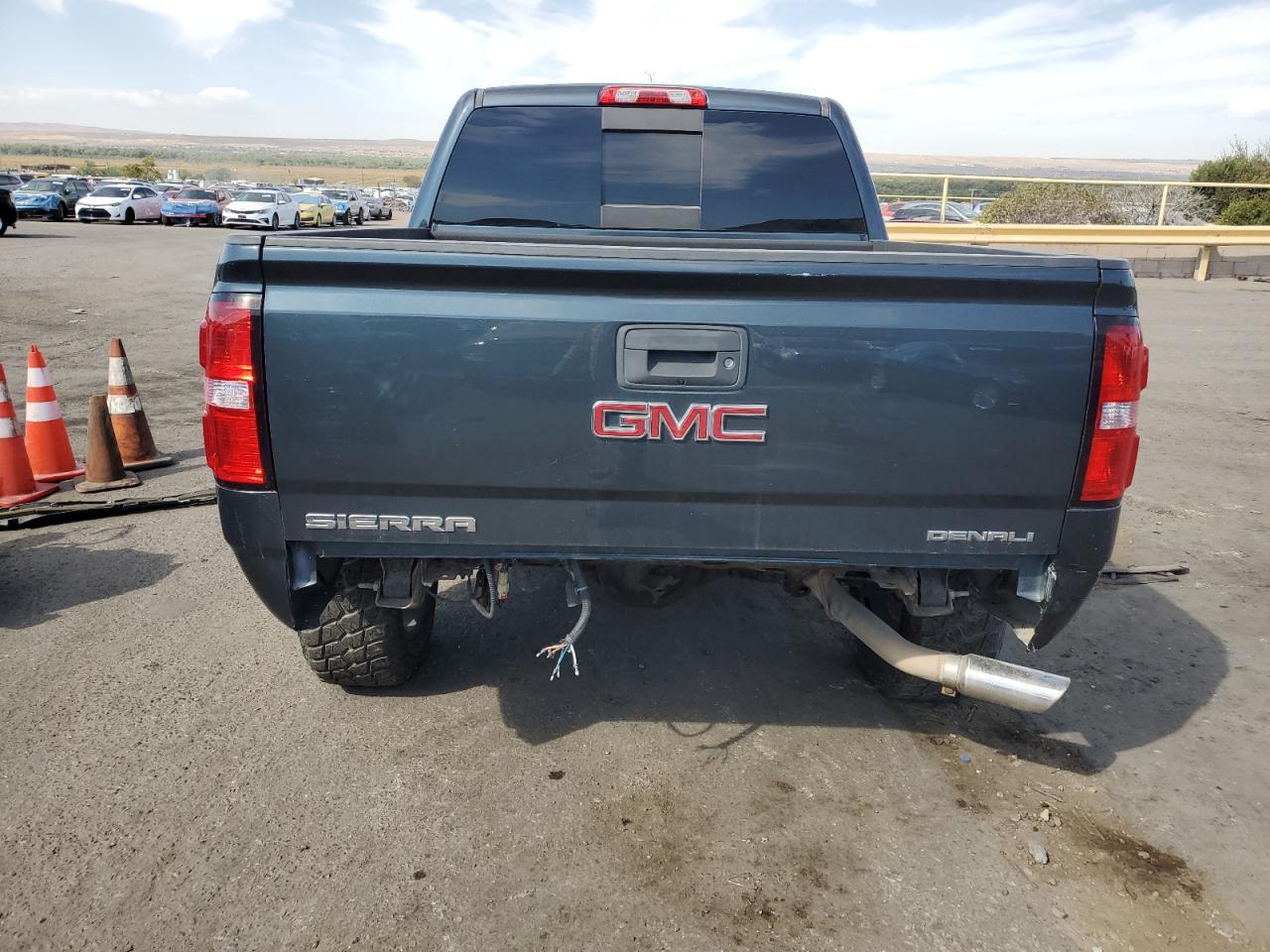 2017 GMC Sierra K1500 Denali VIN: 3GTU2PEJXHG306569 Lot: 75004774