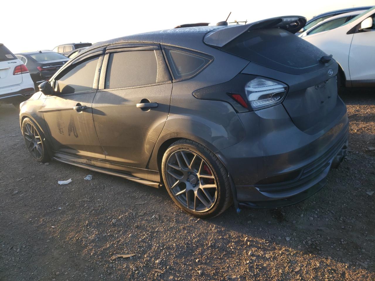 1FADP3L94HL310287 2017 Ford Focus St