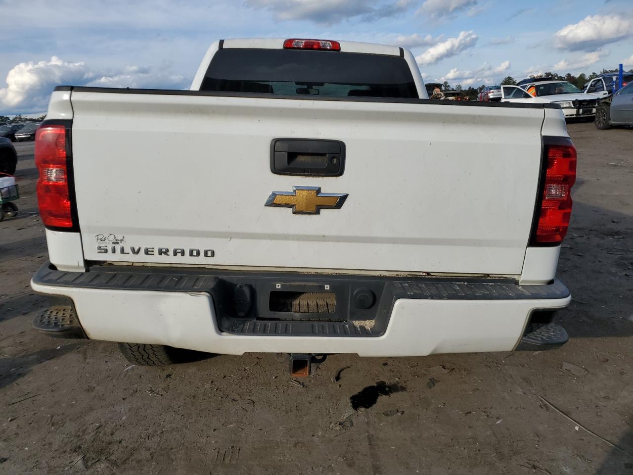 2018 Chevrolet Silverado K1500 Custom VIN: 3GCUKPEC1JG413517 Lot: 75990924